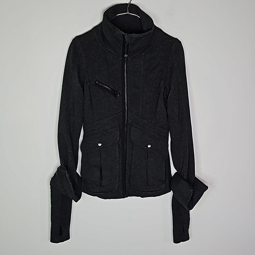 Lululemon charcoal black size 4 zip up heavy jacket